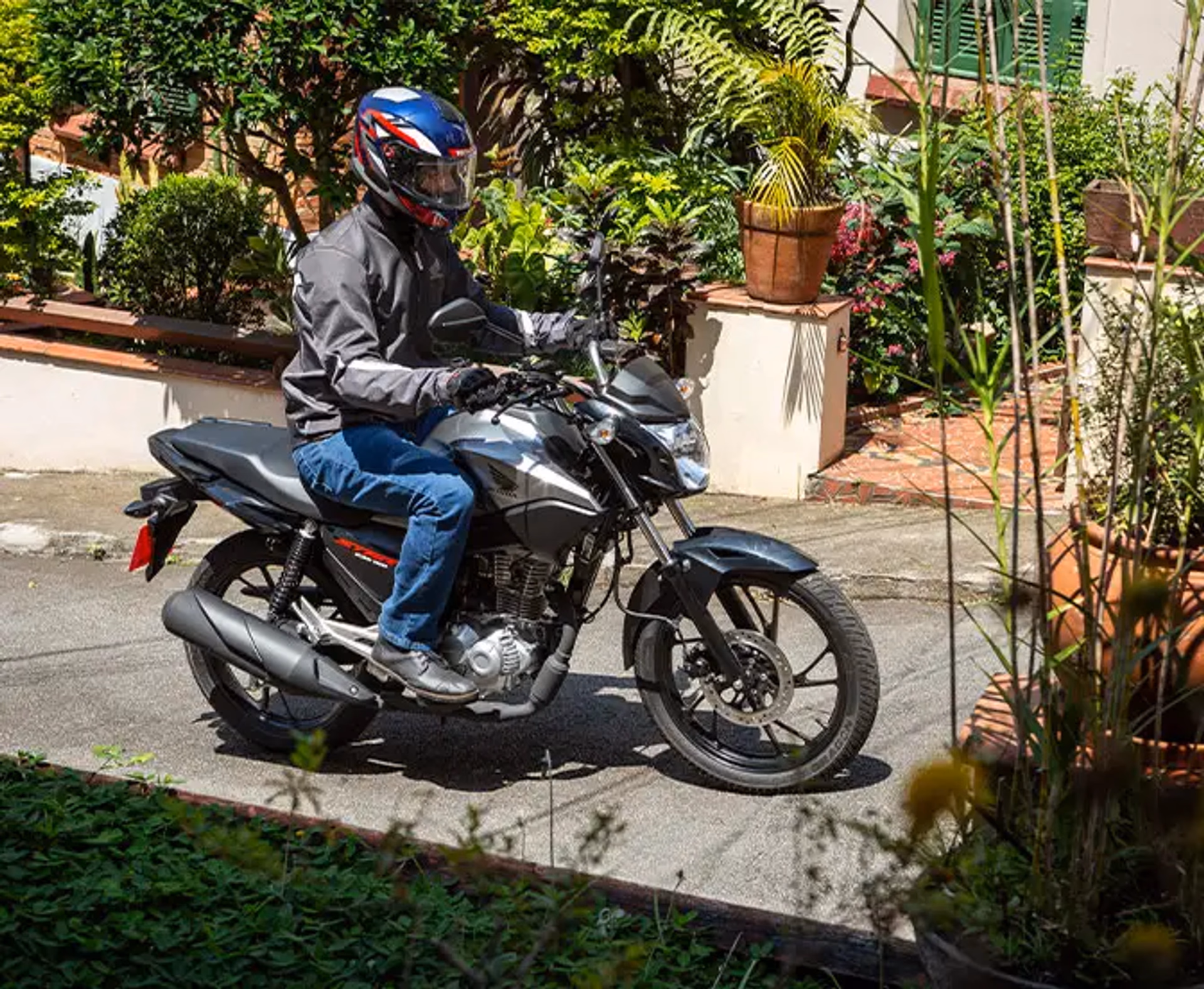 Detalhe do conforto da Honda CG 160 Start - 2 de 8