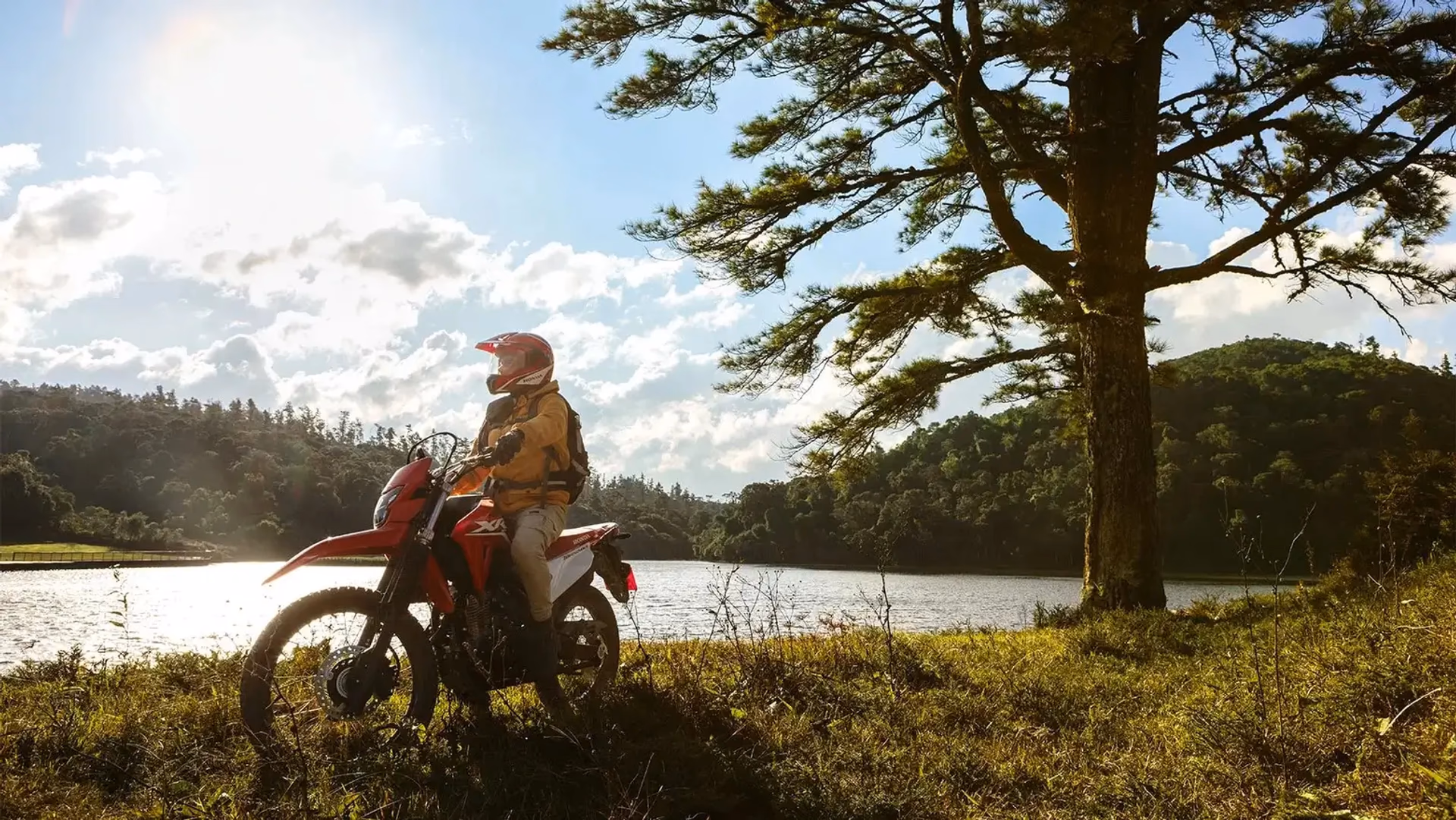 XR 300L Tornado ângulo lateral - 1 de 22