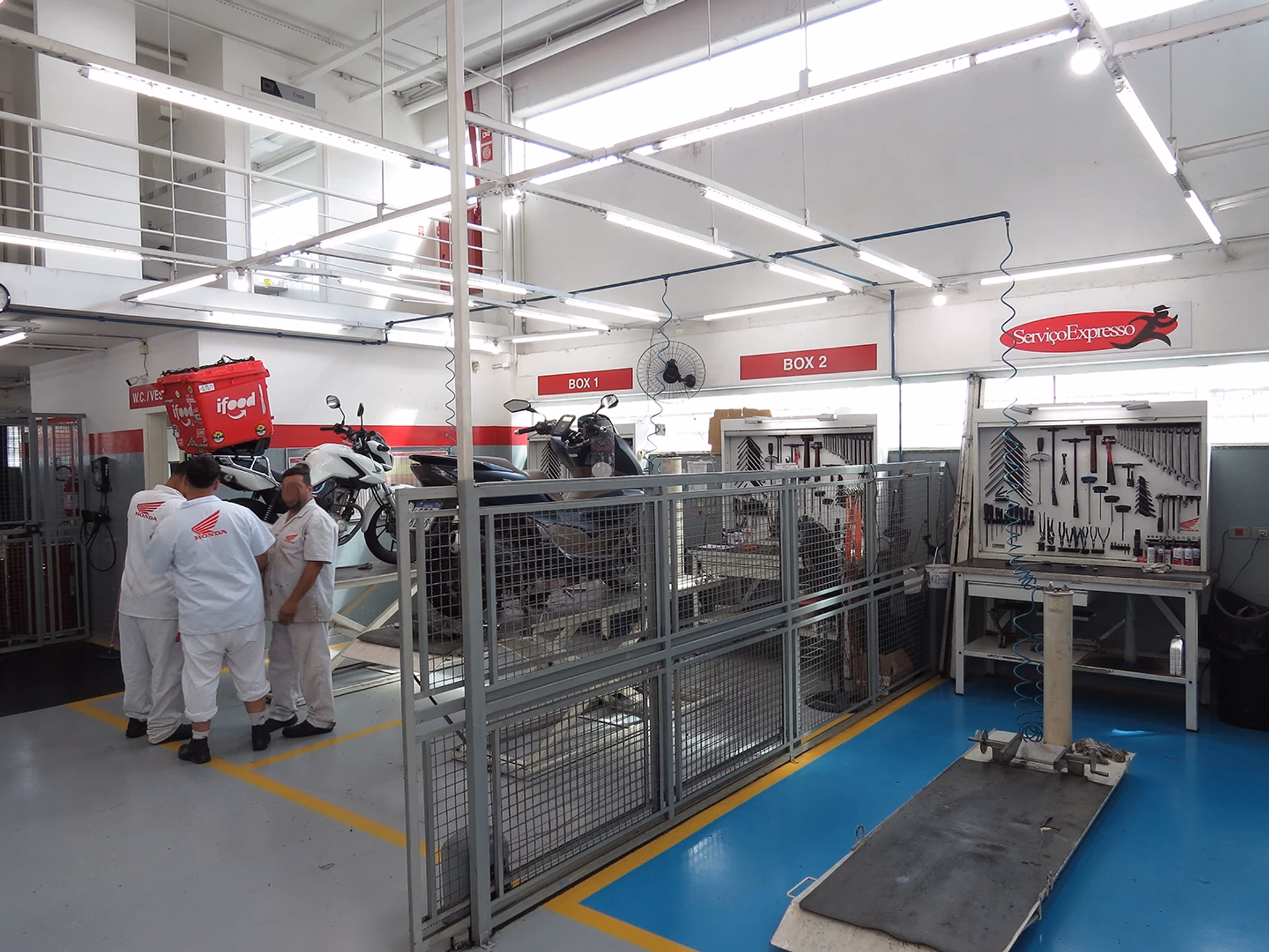 Concessionária Rio Pequeno STR Motos - Oficina - 32 de 40