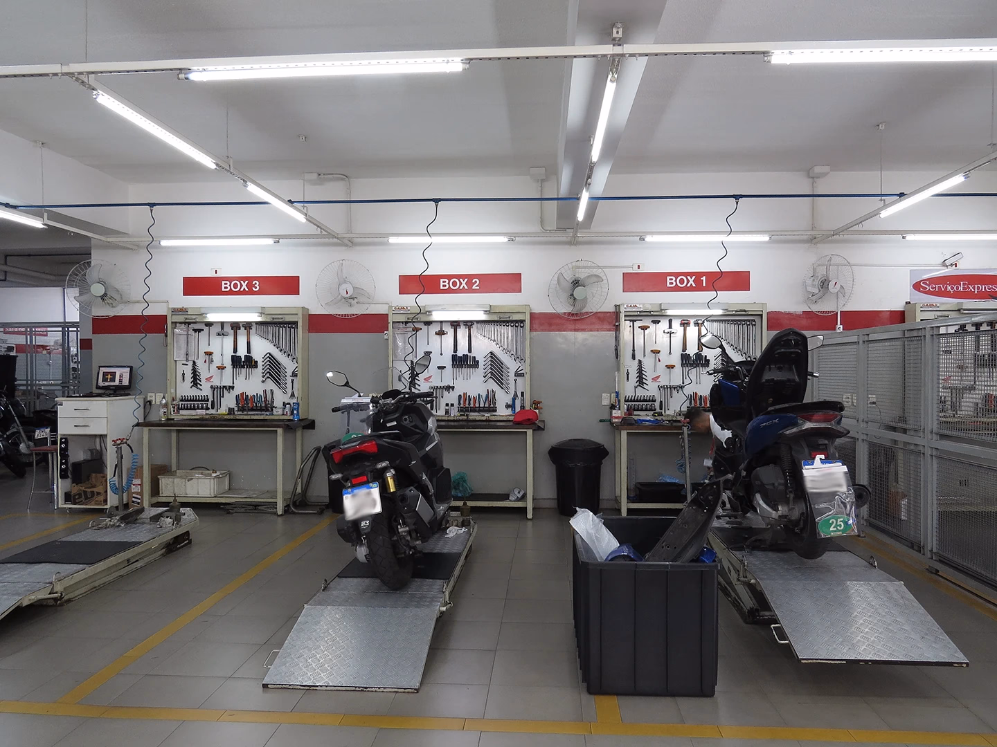 Concessionária de Campo Limpo STR Motos - Oficina - 10 de 40