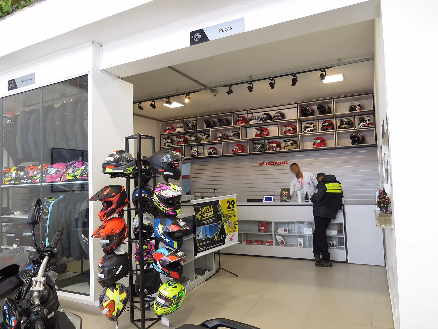 Concessionária de Campo Limpo STR Motos - Honda Store - 11 de 40
