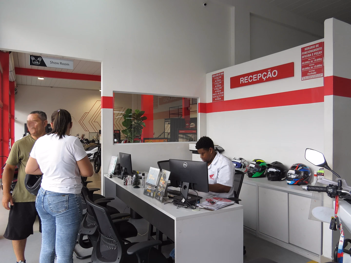 Concessionária de Taboão da Serra STR Motos - Recepção - 15 de 40